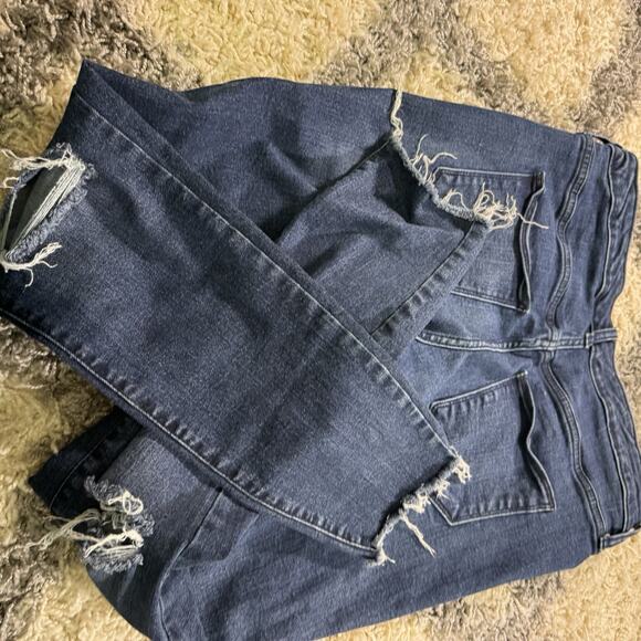 Universal Thread Mid Rise Skinny Jeans Women's 12/31R Dark Blue Distressed - Picture 7 of 7